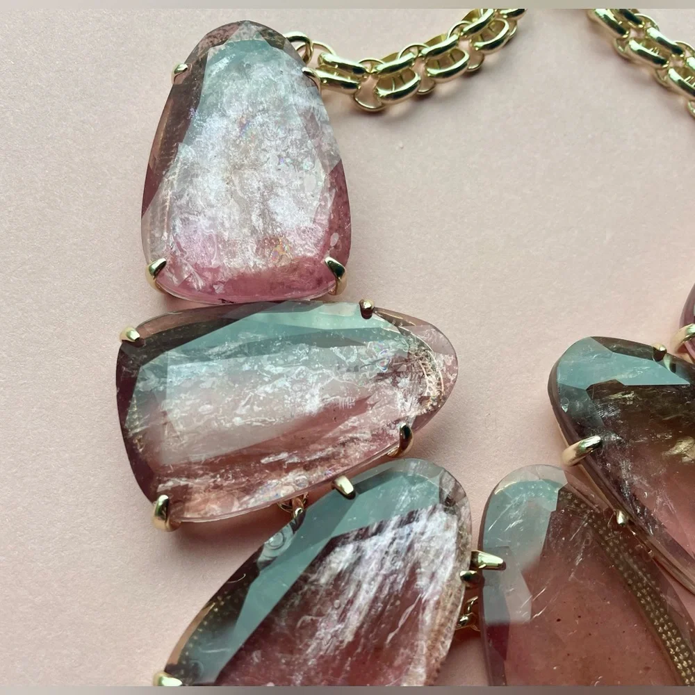 NWT Kendra Scott Harlow Necklace in Sable Mica 14k Gold Plated - Picture 5 of 9